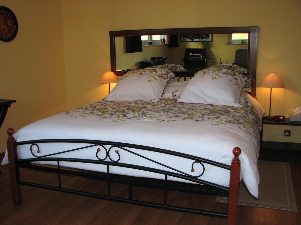 Prince D'Orange Bed & Breakfast Braine-lʼAlleud Rum bild